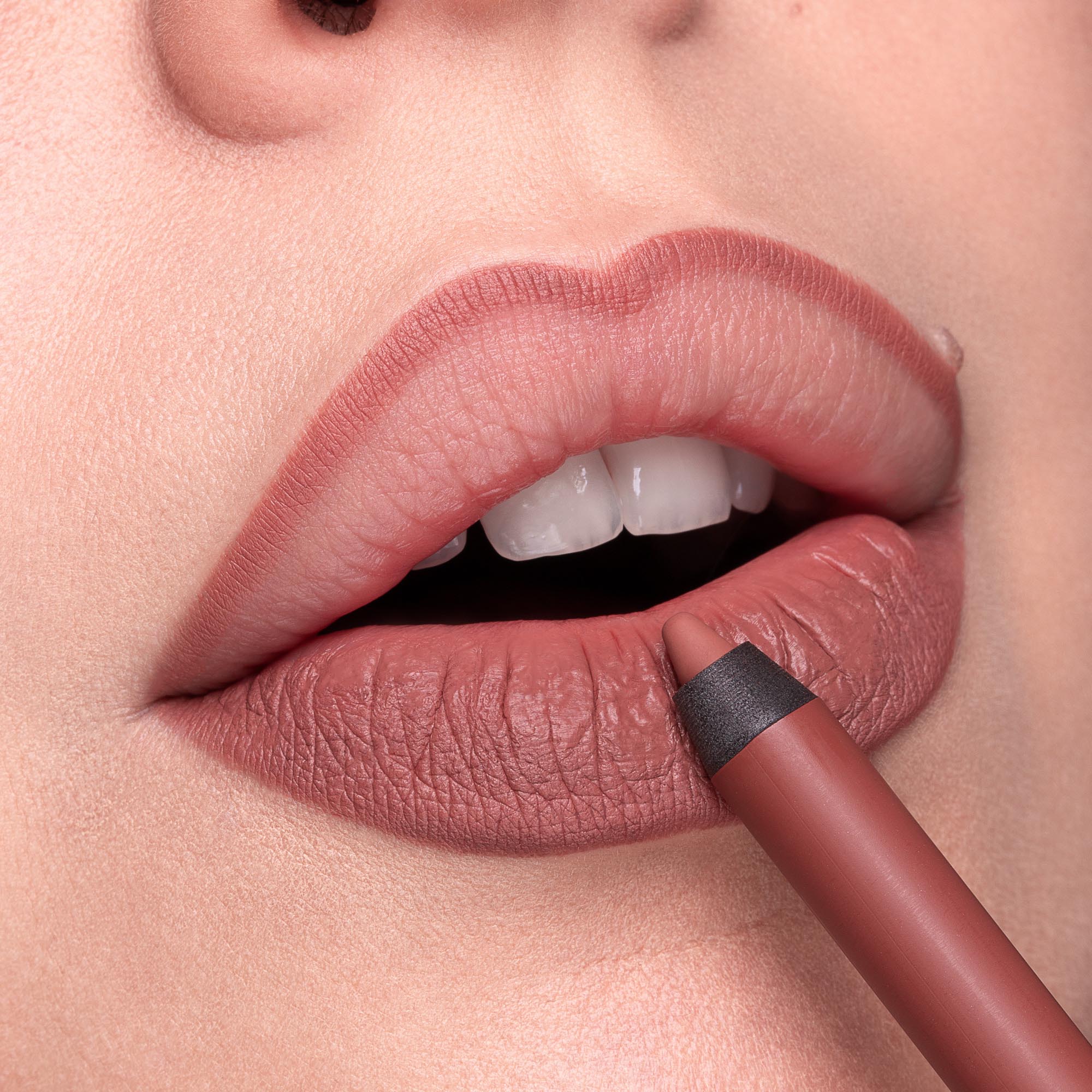 NABLA Close-Up Lip Shaper lūpų pieštukas