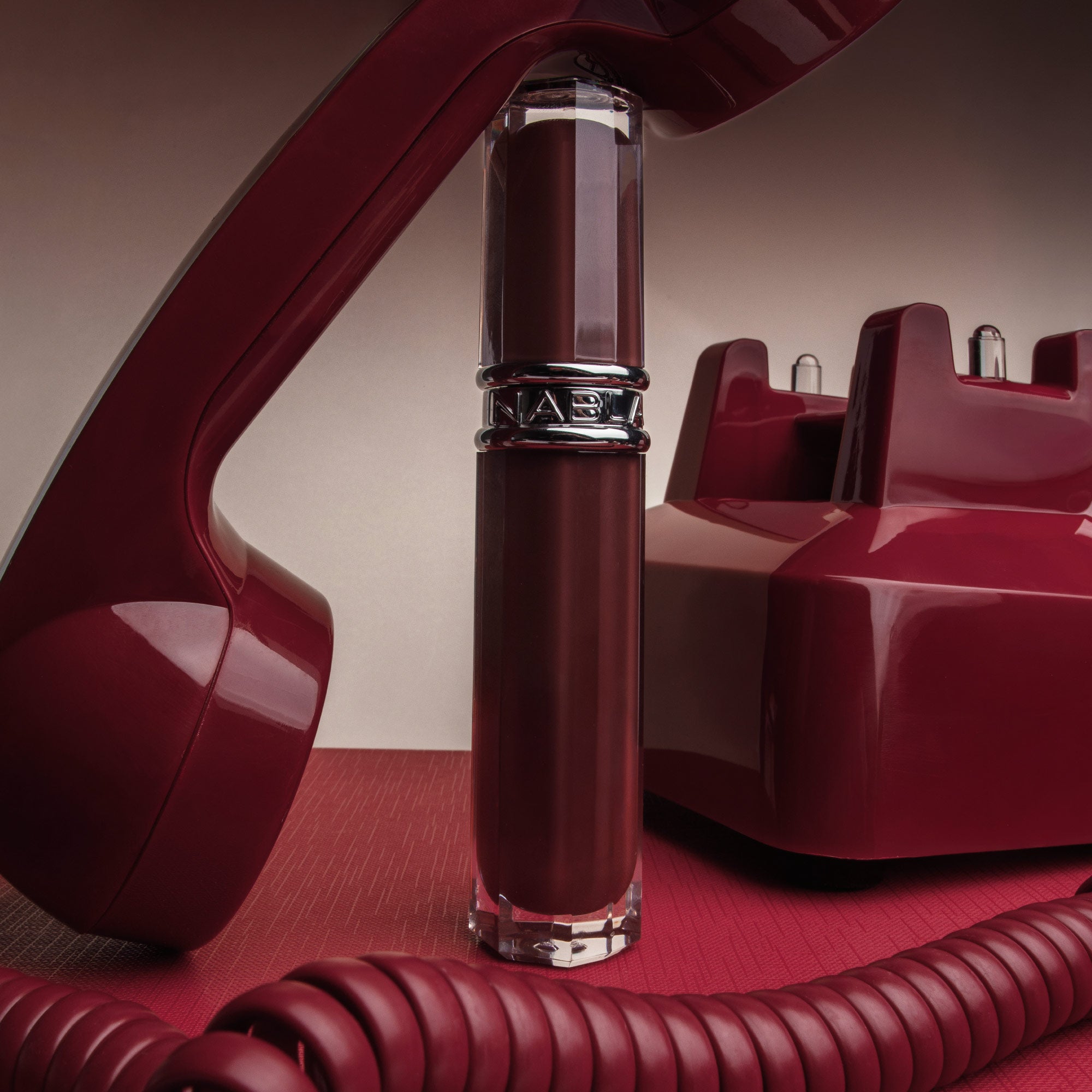 Nabla Beyond Bold Mascara blakstienų tušas CHERRYBROWN 5