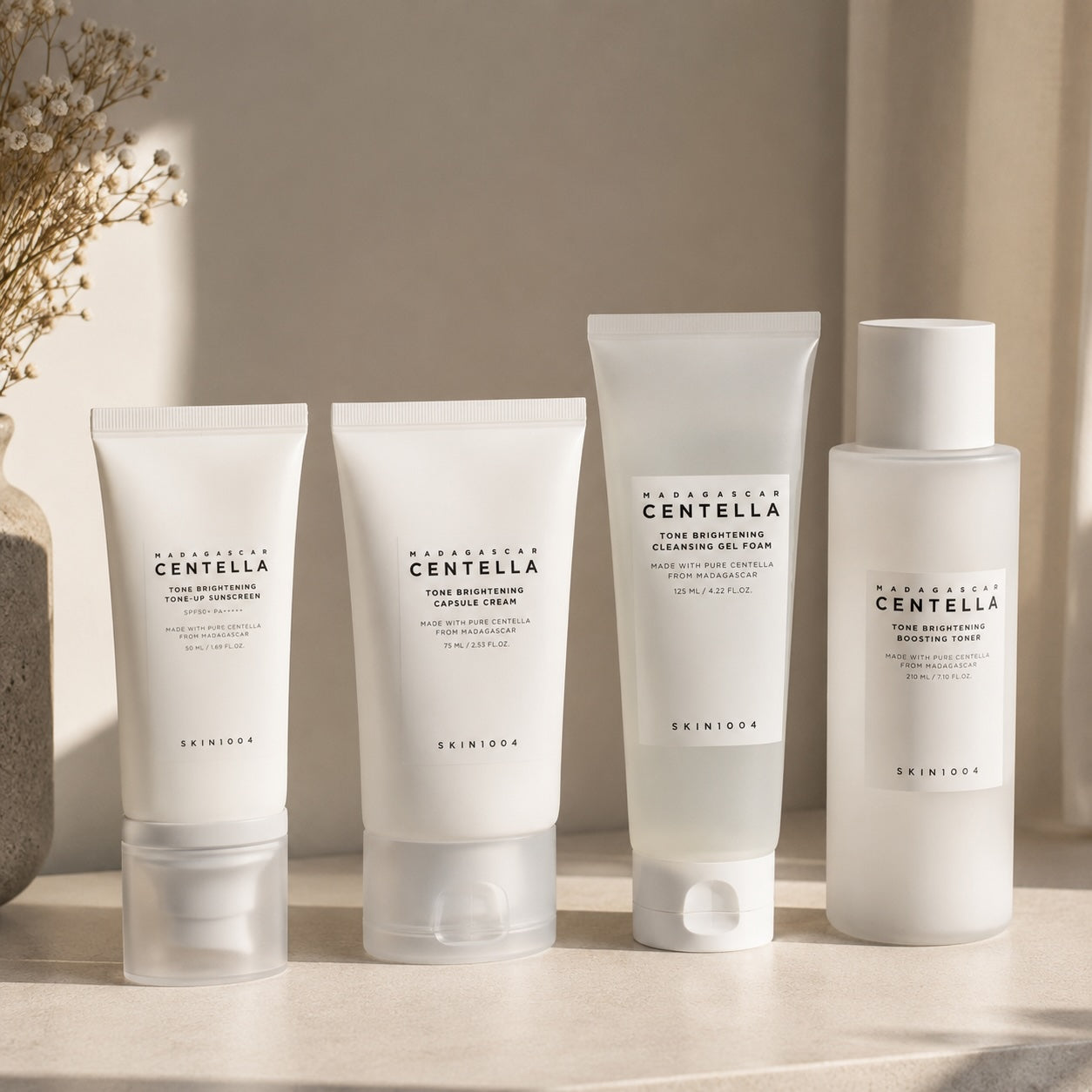 SKIN1004 Madagascar Centella Tone Brightening Tone-Up Sunscreen SPF50+ tonuojantis apsauginis kremas nuo saulės